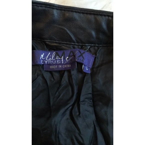 ⤵️Vintage Miley Cyrus size S - Picture 8 of 8